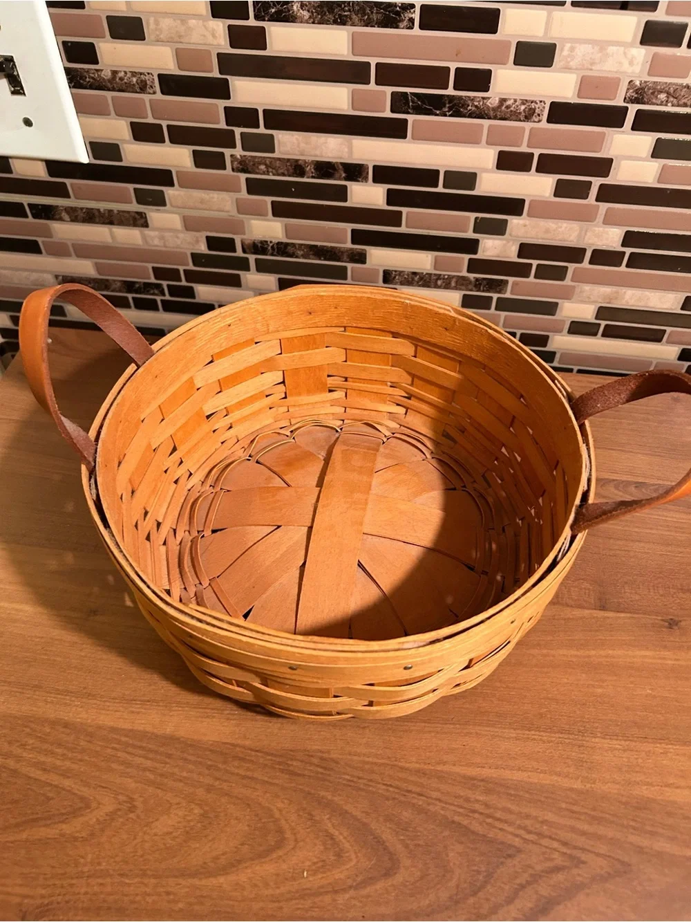 Vintage Longaberger Lidded Basket with Leather Handles - Honey Brown